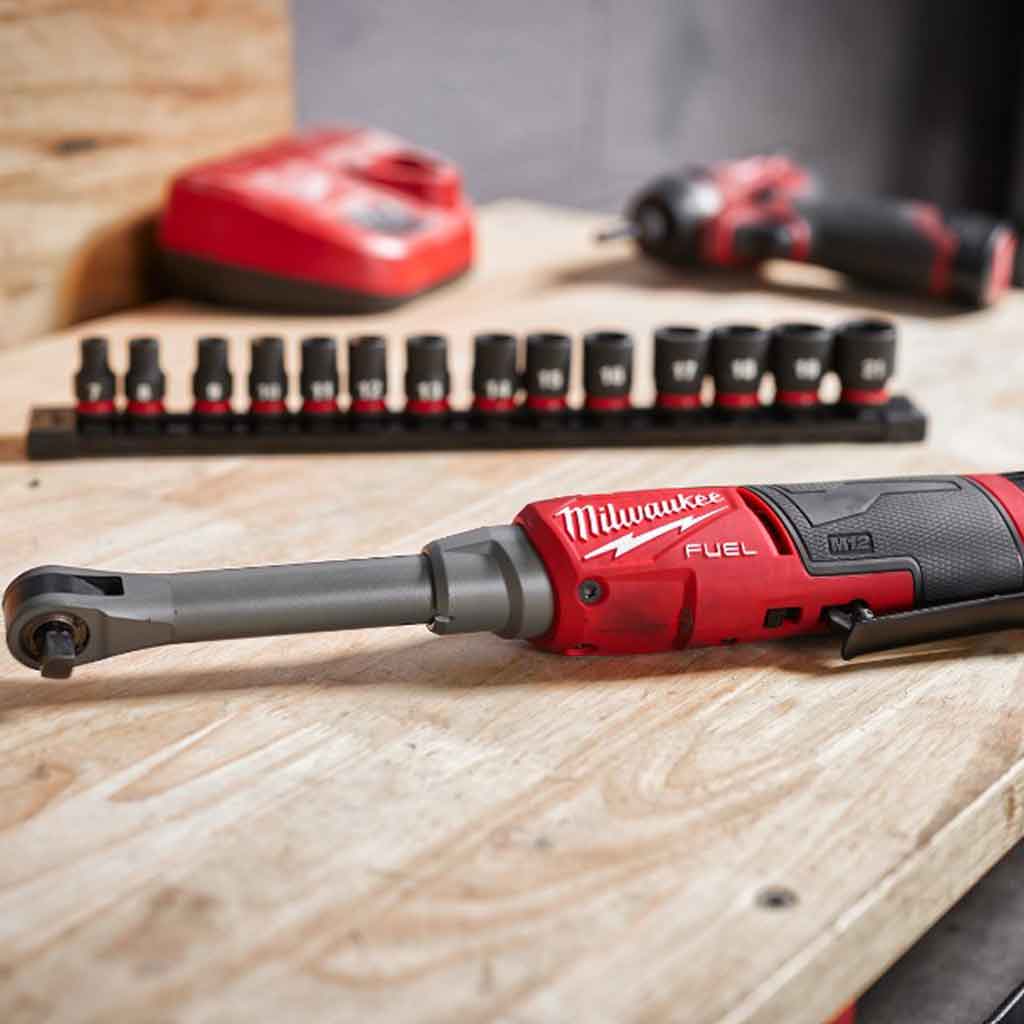 Milwaukee M12 FHIR38LR 0 Cricchetto M12 Fuel Testa lunga Alta velocità 4 (2)
