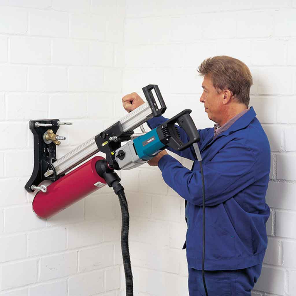 Makita DBM130 corona Duster