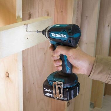 Makita DTD153ZJ Avvitatore massa battente 3