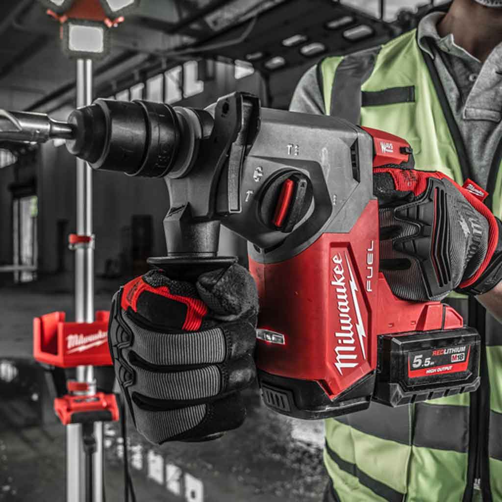 Milwaukee M18 FHX 552X Tassellatore Sds Plus 26mm M18 Fuel con 3 batterie 5