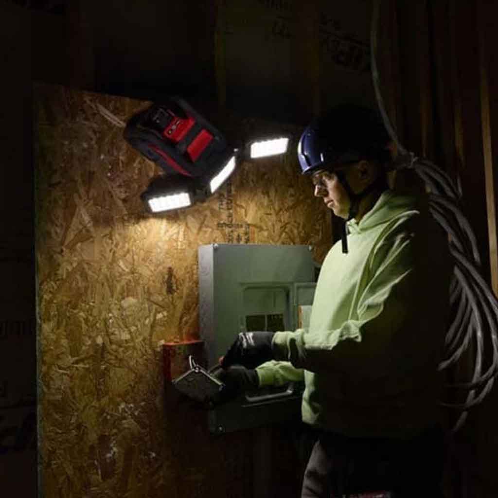 Milwaukee M18 MDTL 0 Faro LED da cantiere con 3 teste 4933498149 5