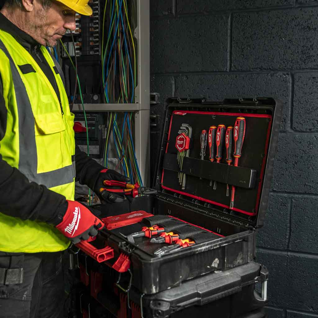 Milwaukee Valigia Packout Elettricista con 62 Utensili 4932499466 Work