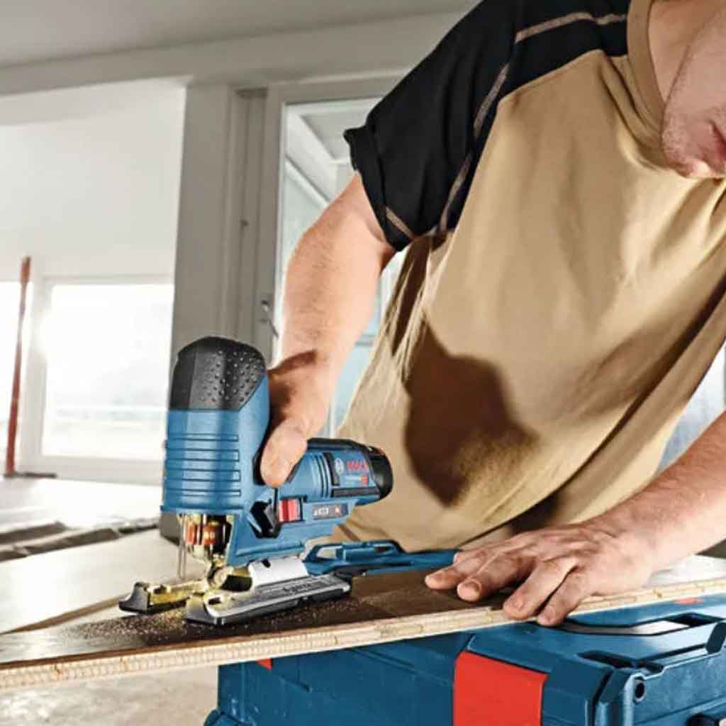 Bosch-GST-12V-70-Seghetto-Alternativo-12V-con-Batteria-Taglio-Legno