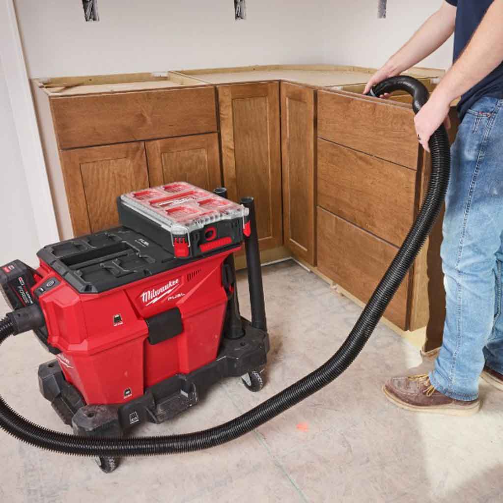 Milwaukee M18 FVC23L 0 Aspiratore 18V Classe L M18 FUEL 4933500141 Aspirazione