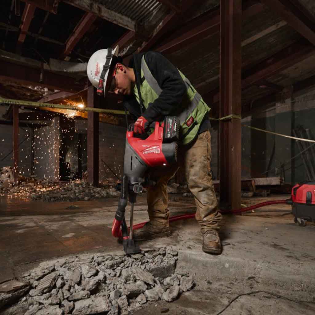 Milwaukee M18 FHACO745 Martello demo perforatore Cantiere